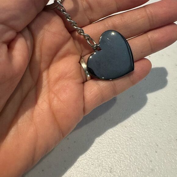 New Bebe Red & Silver Tone Heart Keychain - Picture 4 of 4